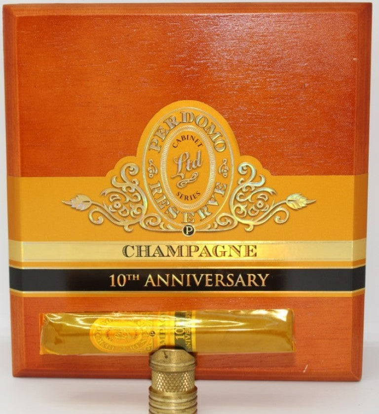 Perdomo 10th Anniversary Champagne Robusto