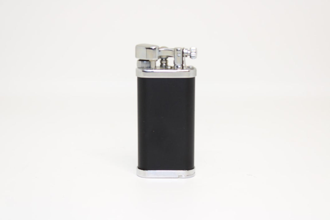 IM Corona Pipe Lighter No. 9111C in black and chrome finish